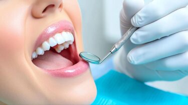 歯のクリーニングとは？歯医者に通う頻度や予防効果について歯科医師が解説